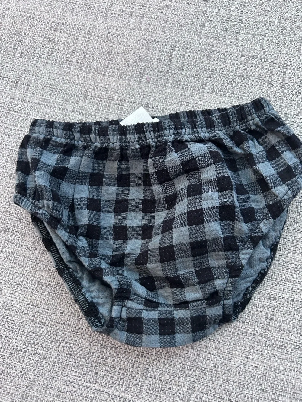 Carter’s Black and Gray Plaid Baby Dress with Bloomers. NWT. Size 6M